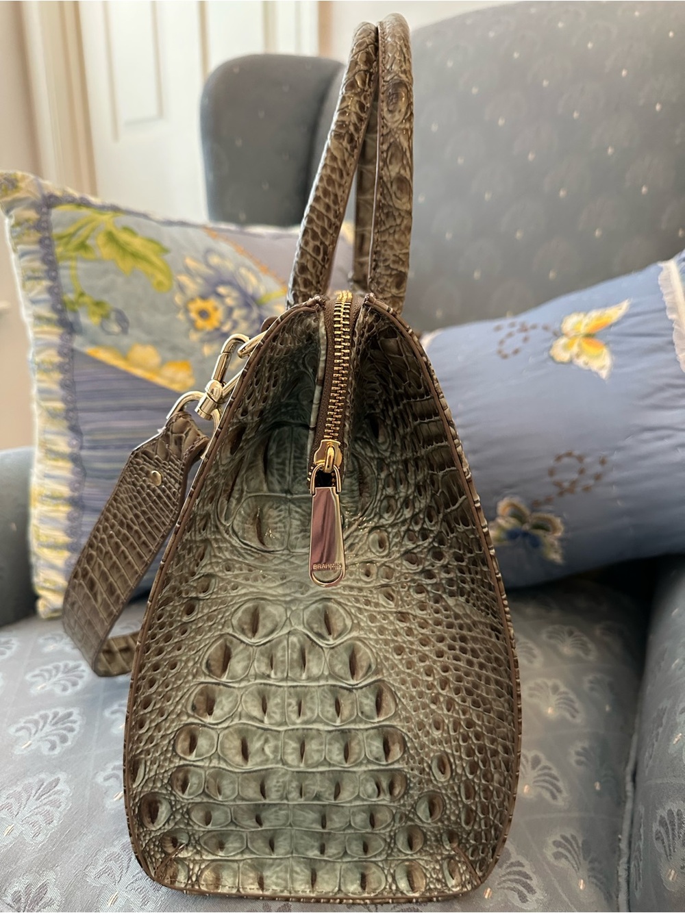 Brahmin Bluebell Ombre Large Caroline Satchel with Gold Hardware VGUC - Picture 9 of 14